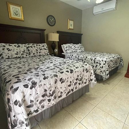 Refugio De La Montana B&B San Pedro Sula Phòng bức ảnh